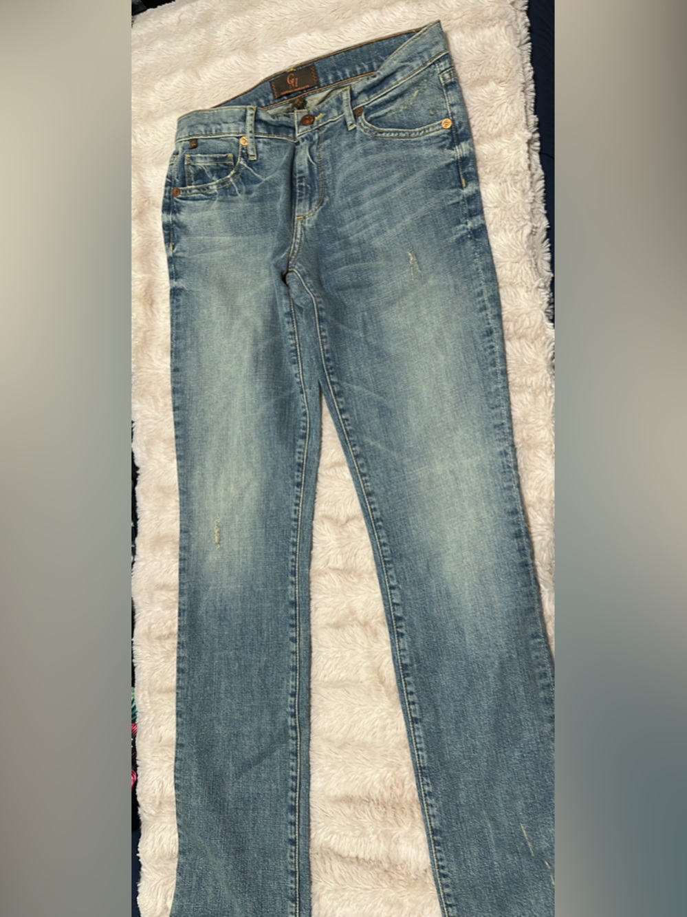 Women's Straight Leg Jeans - Light Blue Wash
